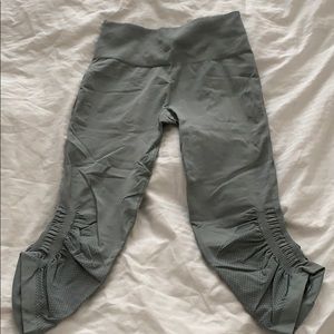 Lululemon Cropped Leggings